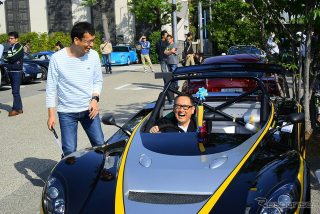 Illustration for article titled Apparently Akio Toyoda was at the Japanese version of Cars and Coffee